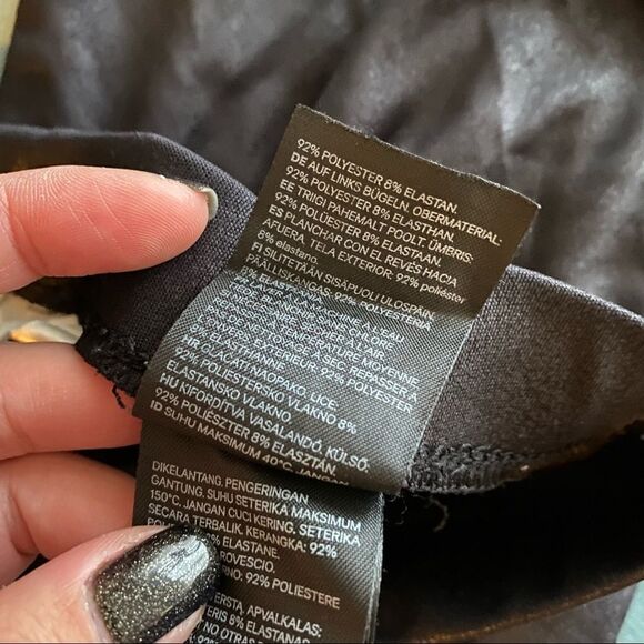 H&M Biker Short - Picture 8 of 8